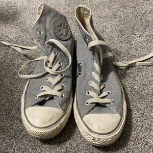 🎉grey high top converse🎉